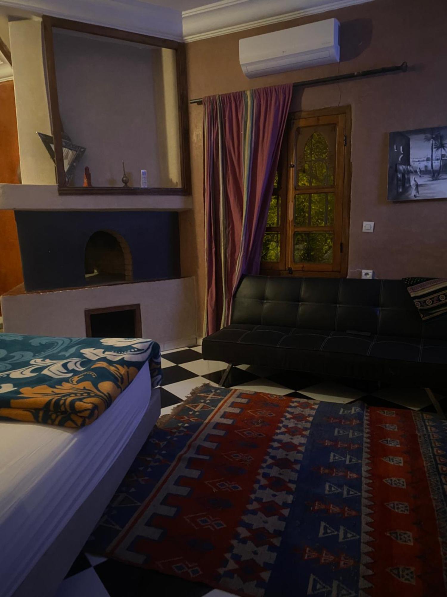 Riad Malak Ouirgane Cameră foto