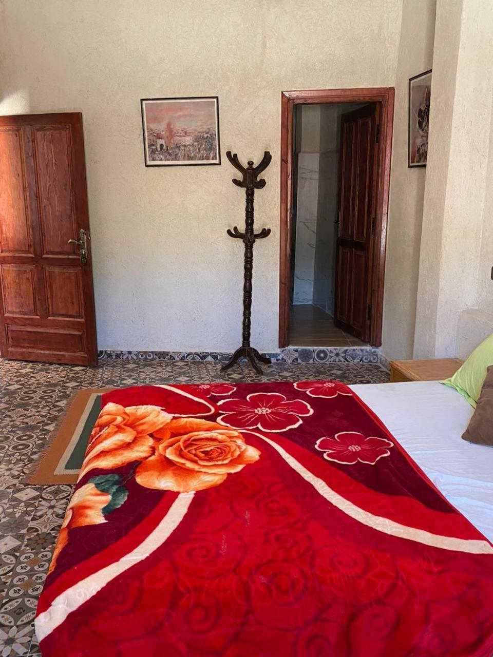 Riad Malak Ouirgane Cameră foto
